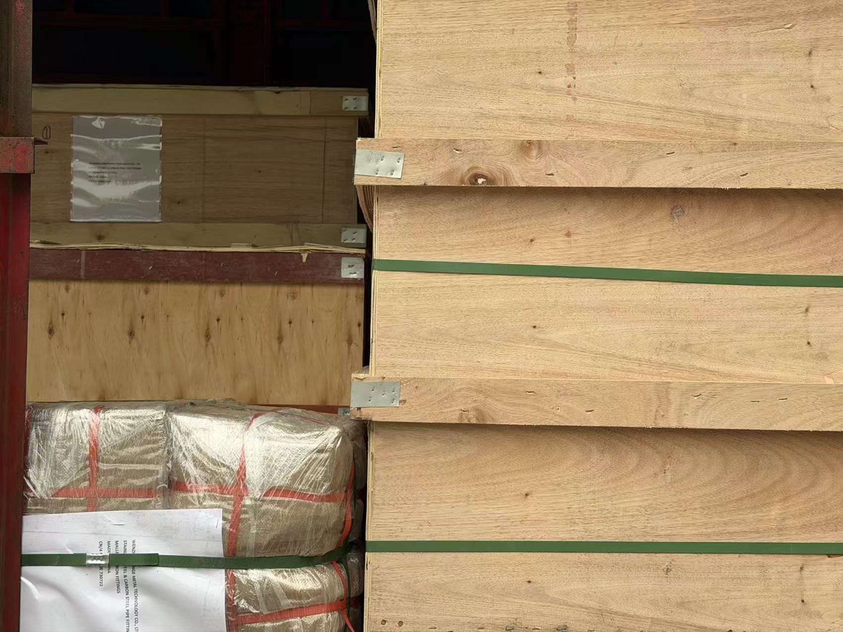 Rørfittings og hydrauliske konnektorer i flere kategorier sendt til Vietnam